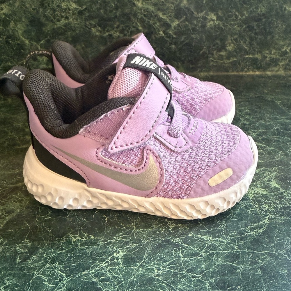 Nike Infant/Toddler sneakers. Size 2C